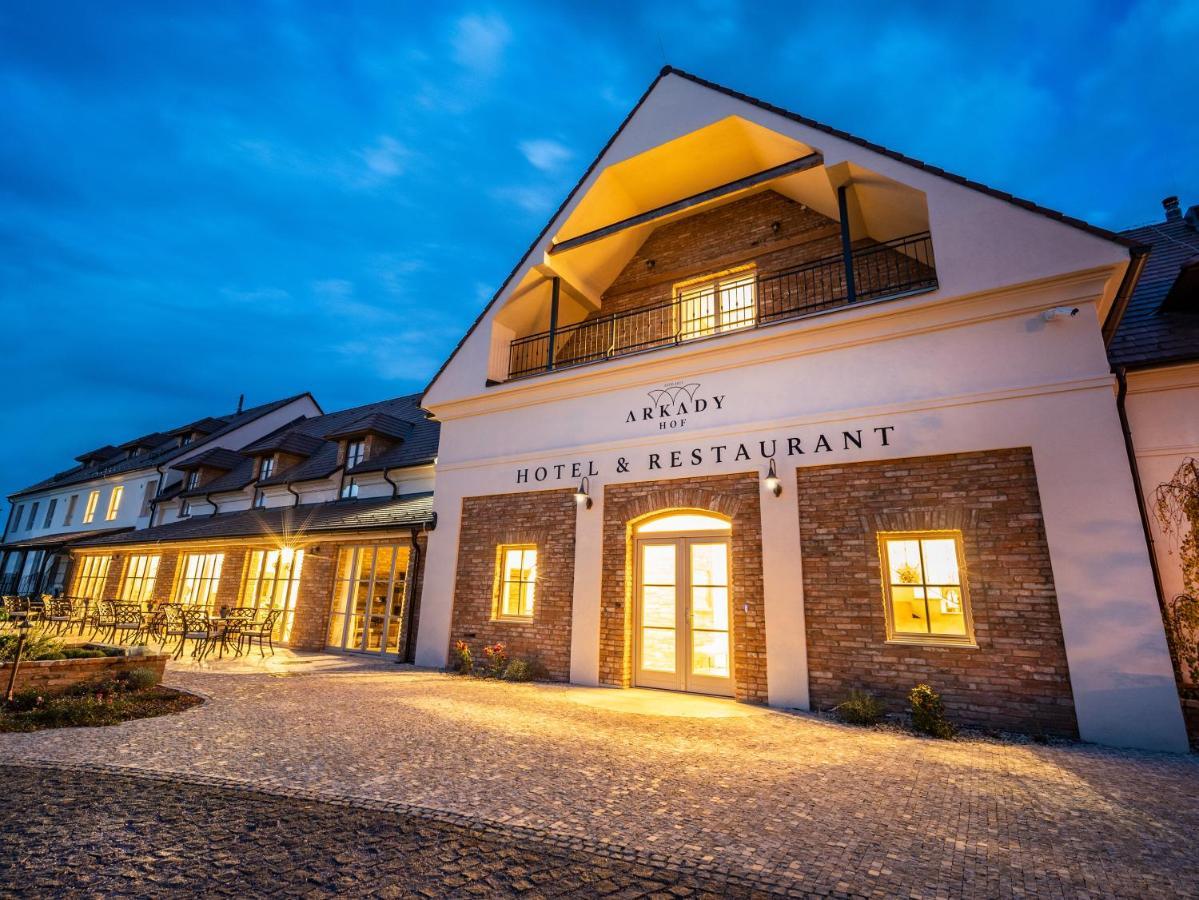 Arkady Hof Hotel Stupava Εξωτερικό φωτογραφία