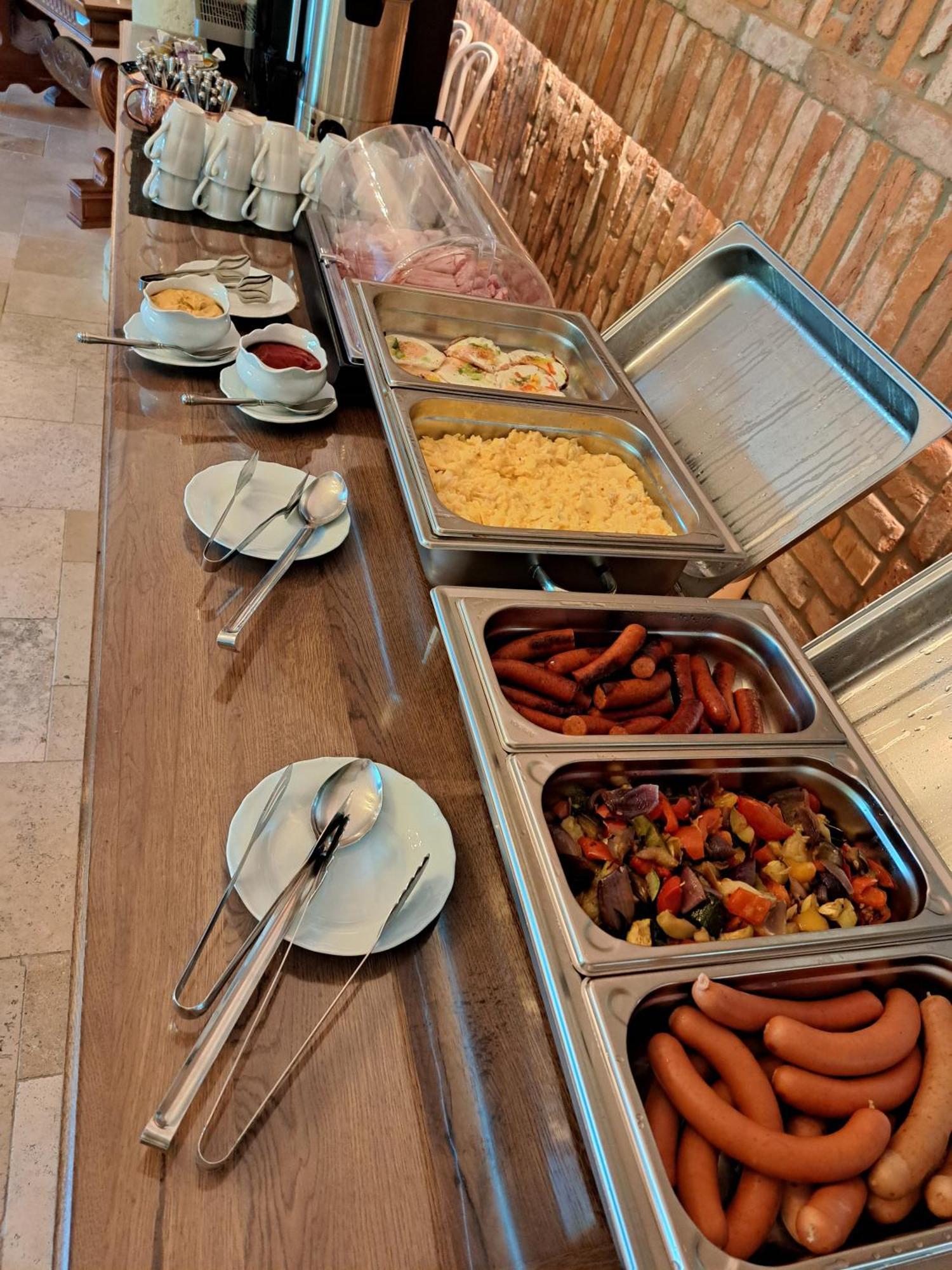 Arkady Hof Hotel Stupava Εξωτερικό φωτογραφία